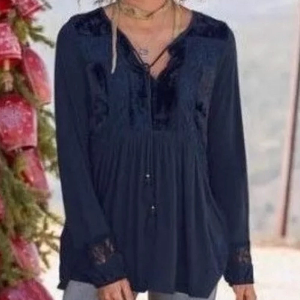 SUNDANCE Cyrena velvet and lace top sz M